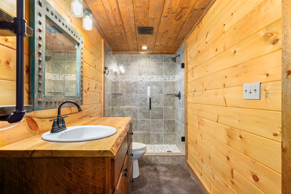 10 Emelia Road Property Photo 30