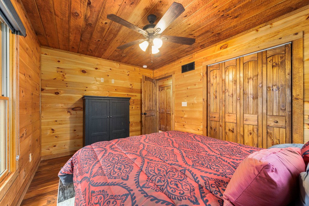 10 Emelia Road Property Photo 40