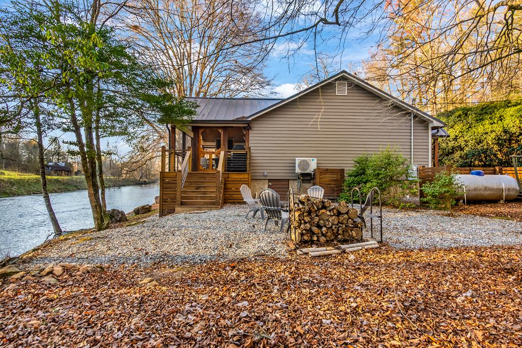 2263 Dial Road Property Photo 4