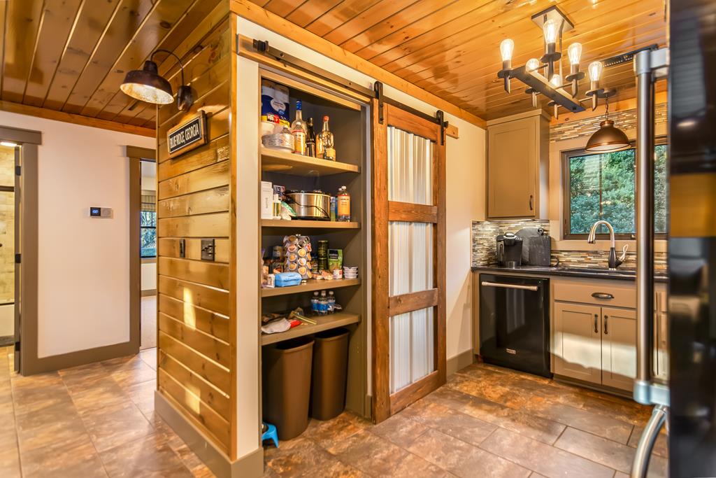 2263 Dial Road Property Photo 19