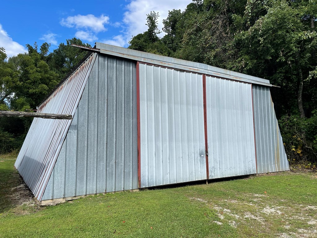 1716 Airport Road Property Photo 3