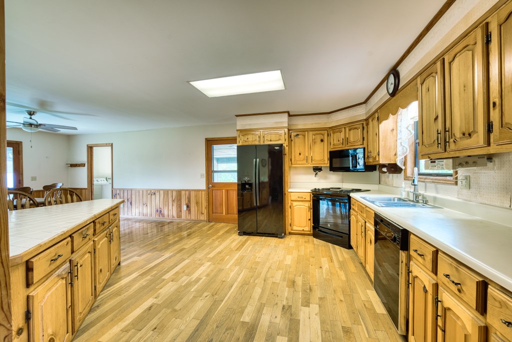 16810 Morganton Hwy Property Photo 8