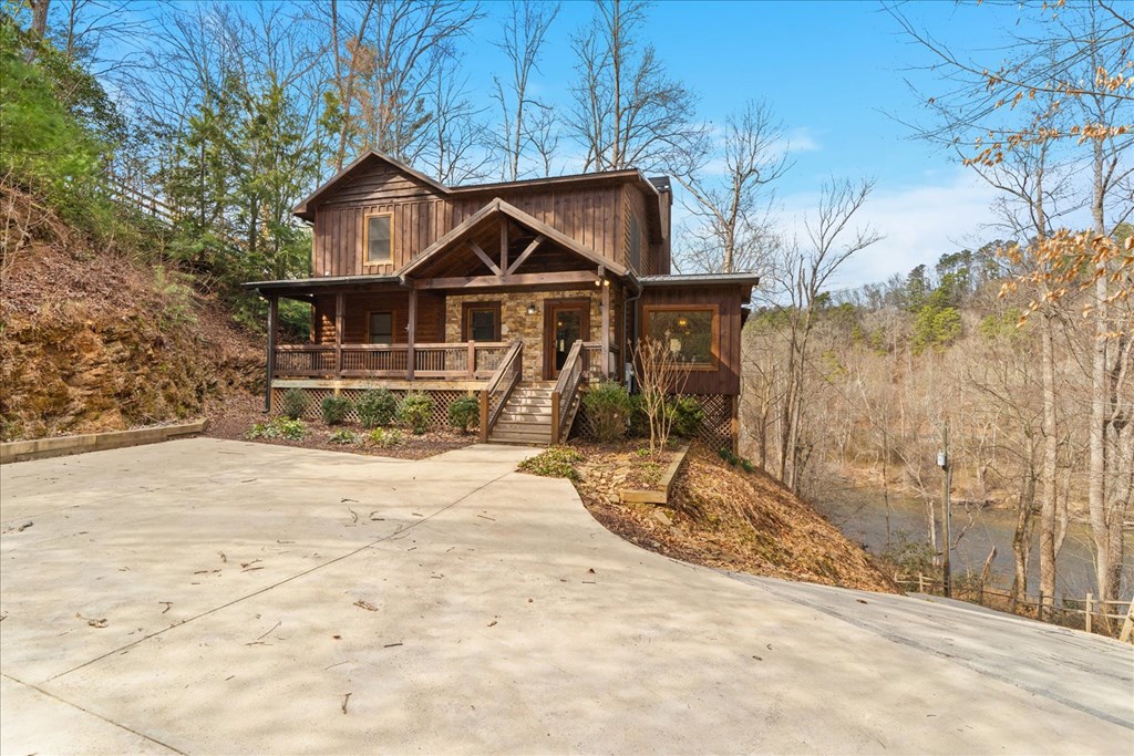 754 Cherokee Trail Property Photo 3