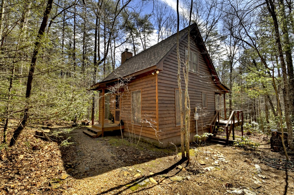 331 Chestnut Gap Road Property Photo 5