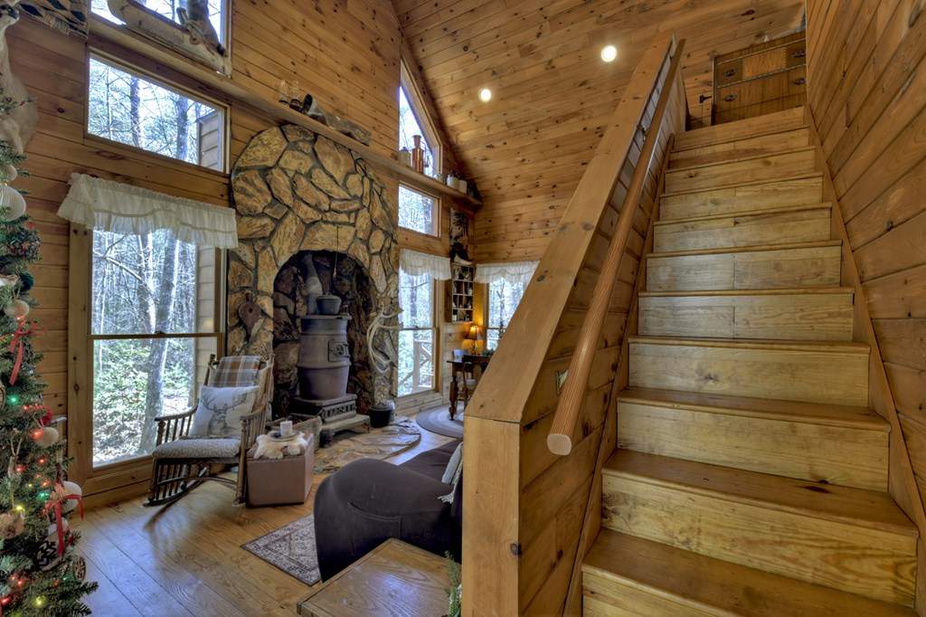 331 Chestnut Gap Road Property Photo 14
