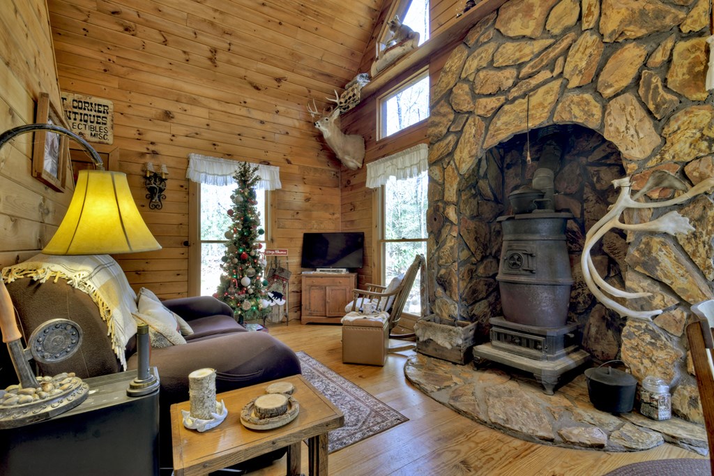 331 Chestnut Gap Road Property Photo 16