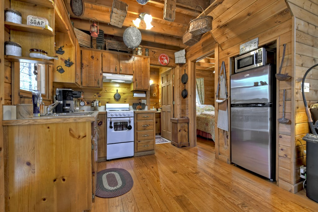 331 Chestnut Gap Road Property Photo 22