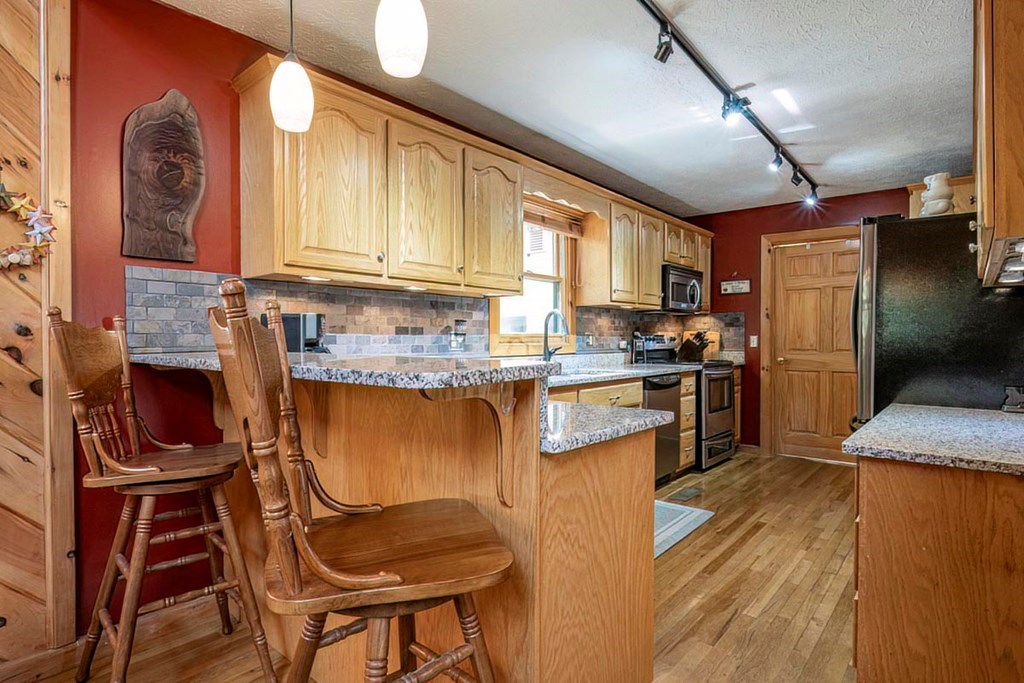 197 Meadowoods Lane Property Photo 3