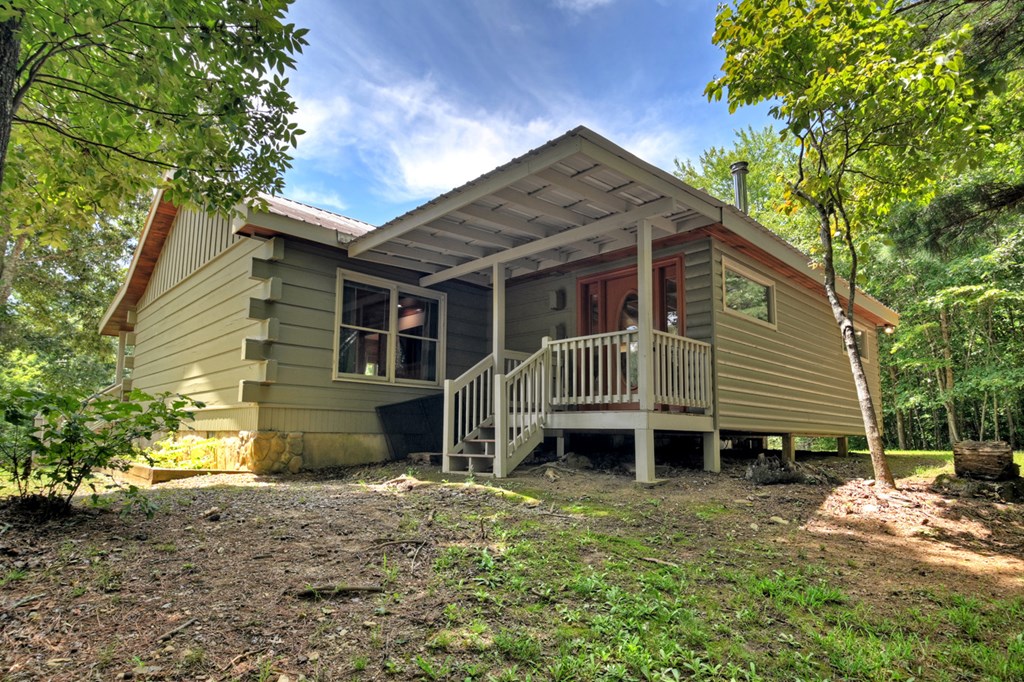 201 Parker Ridge Property Photo 2