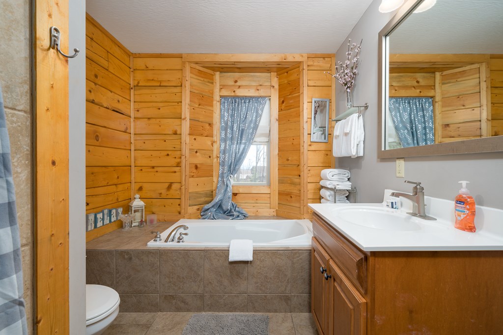 1529 Faith Court Property Photo 28