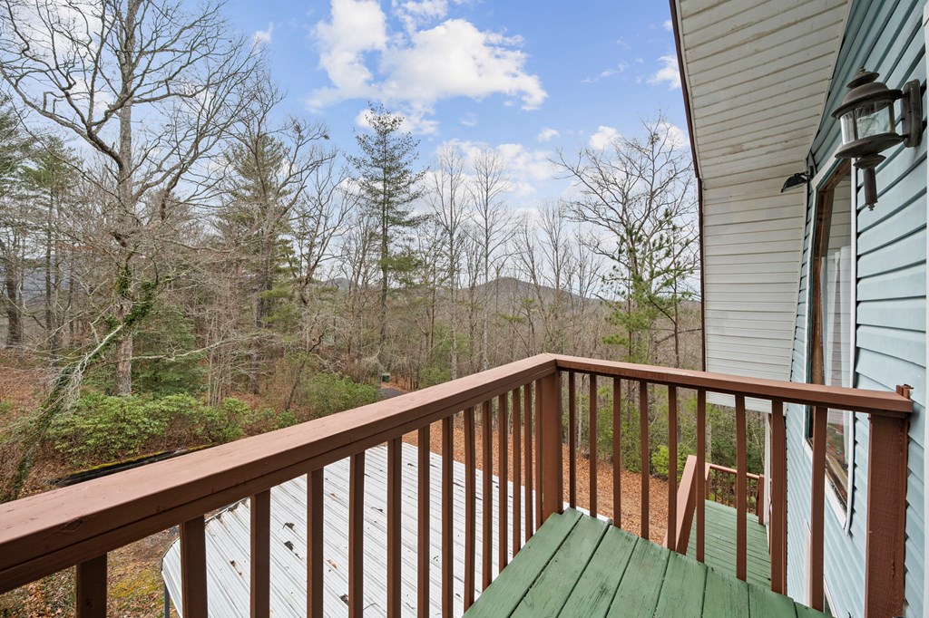 85 Fairview Avenue Property Photo 3