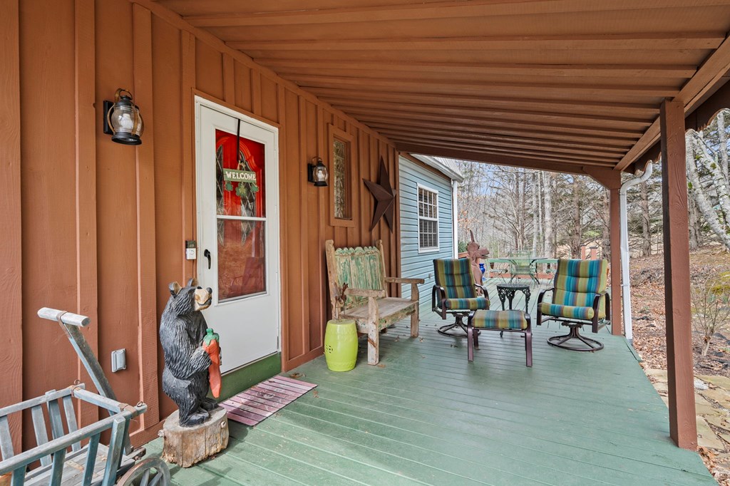 85 Fairview Avenue Property Photo 4