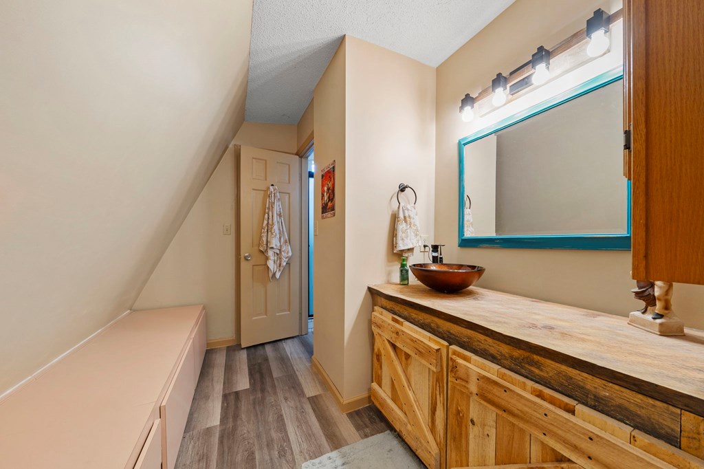 85 Fairview Avenue Property Photo 16