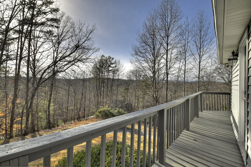 374 Cherokee Court Property Photo 13