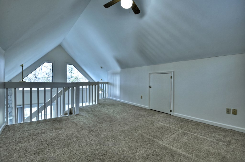 374 Cherokee Court Property Photo 23
