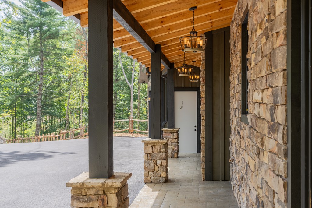 201 Yonah Path Property Photo 9