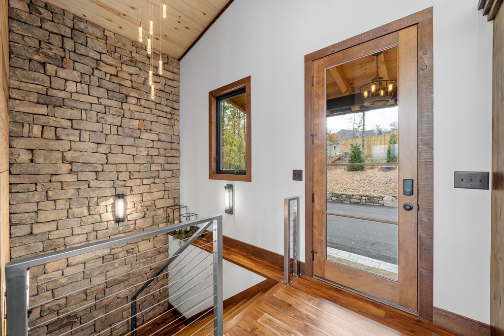 201 Yonah Path Property Photo 17