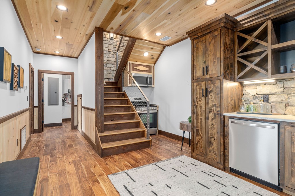201 Yonah Path Property Photo 32