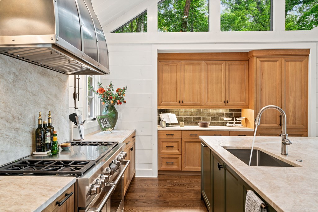 30 Cherokee Lane Property Photo 18