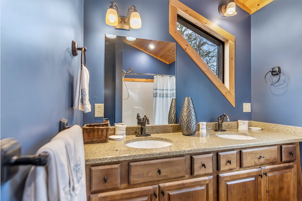 3680 Aska Road Property Photo 22