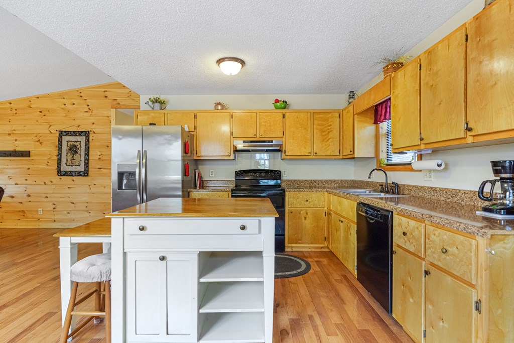 83 Valley Drive Property Photo 10