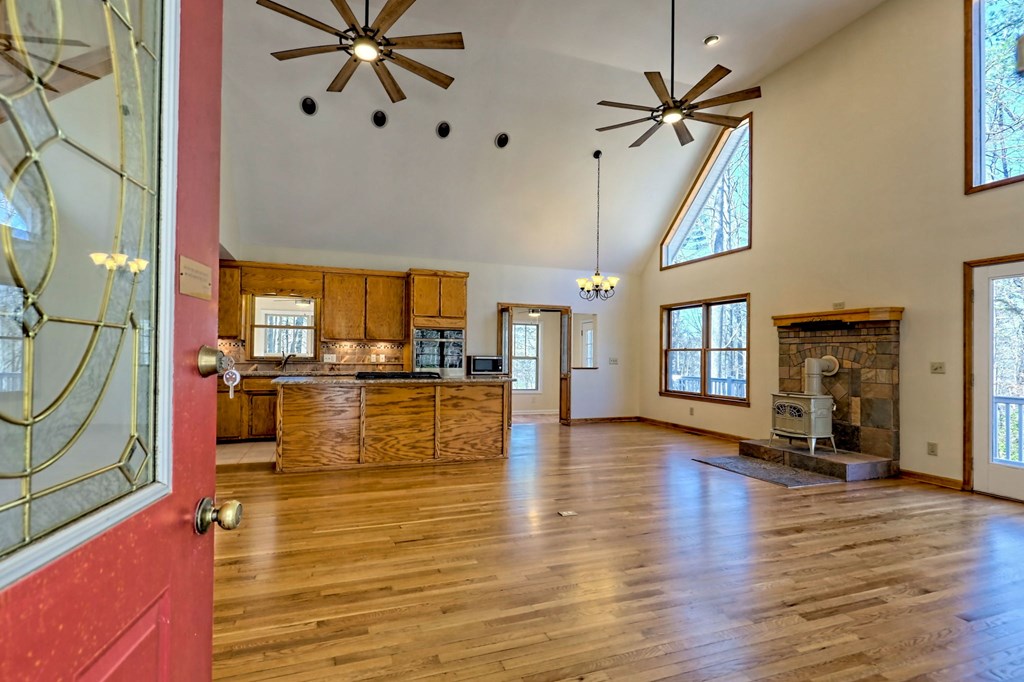 119 Wilson Way Property Photo 2