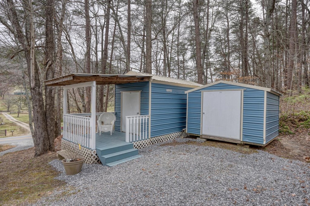 3514 Old Hwy 64 W Property Photo 5