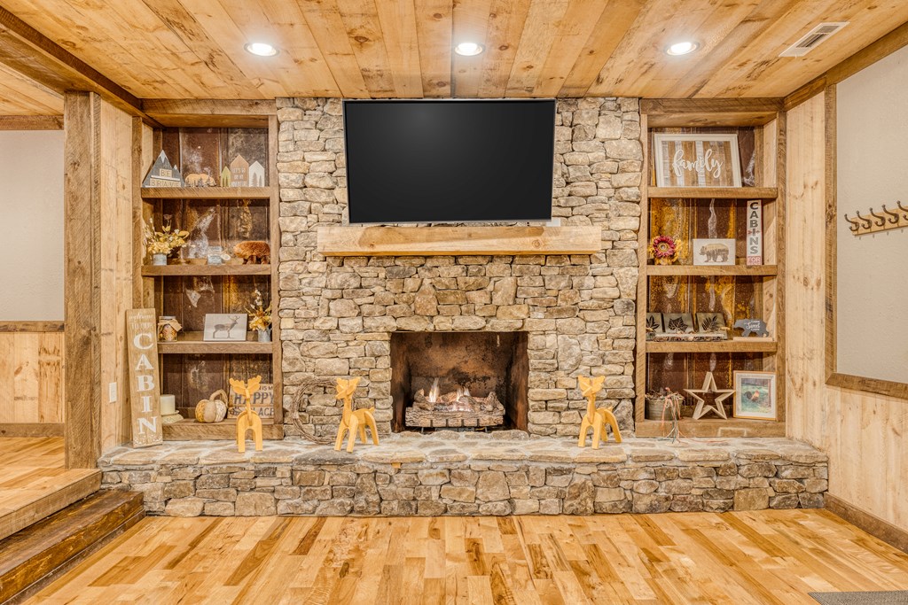 85 That Lane Property Photo 8
