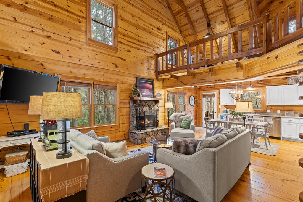 37 Misty Mountain Overlook Property Photo 7