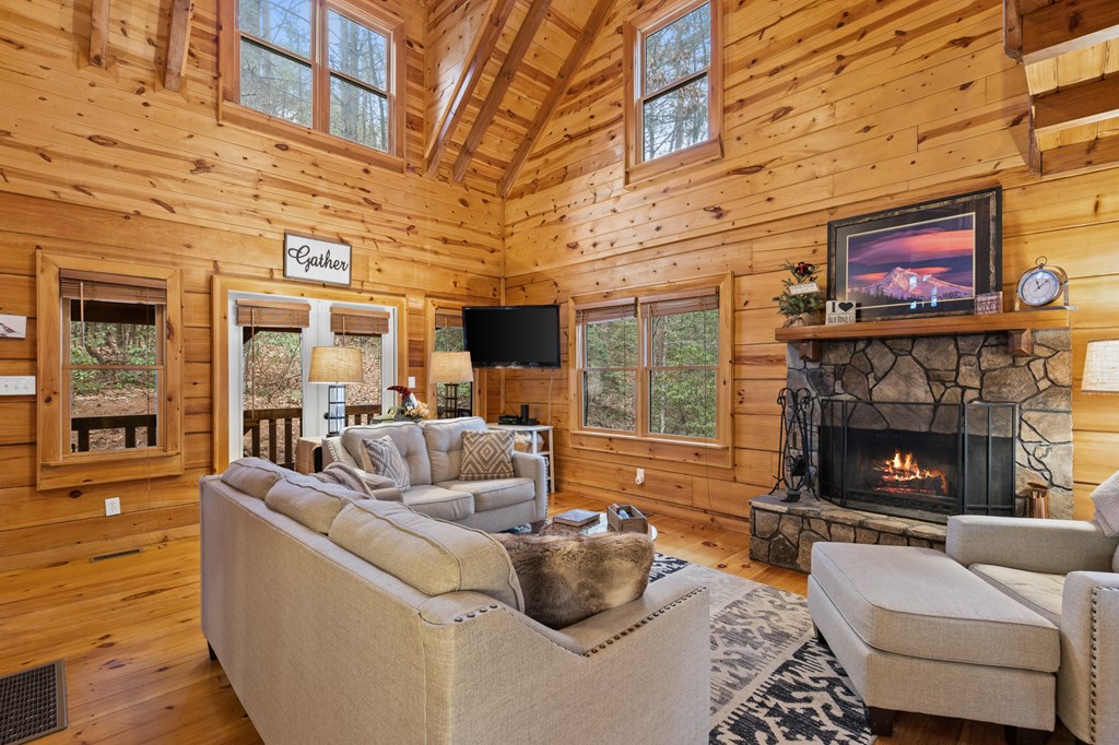 37 Misty Mountain Overlook Property Photo 13