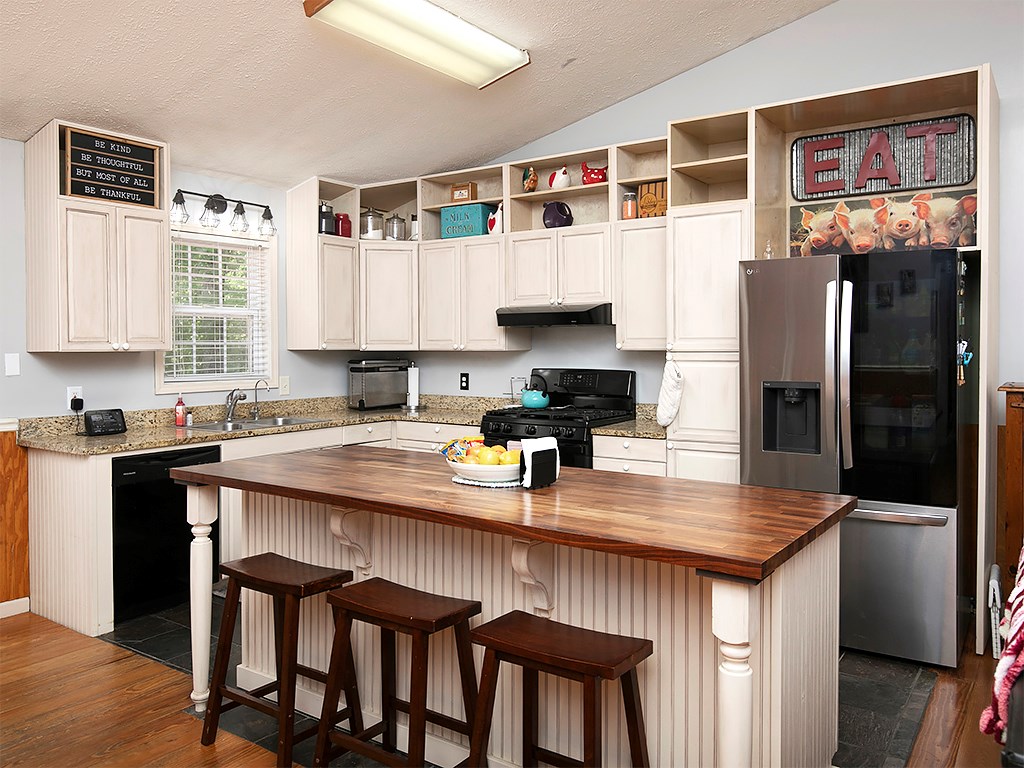 106 Opaque Way Property Photo 10