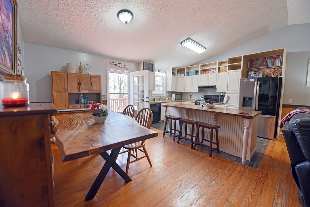 106 Opaque Way Property Photo 18