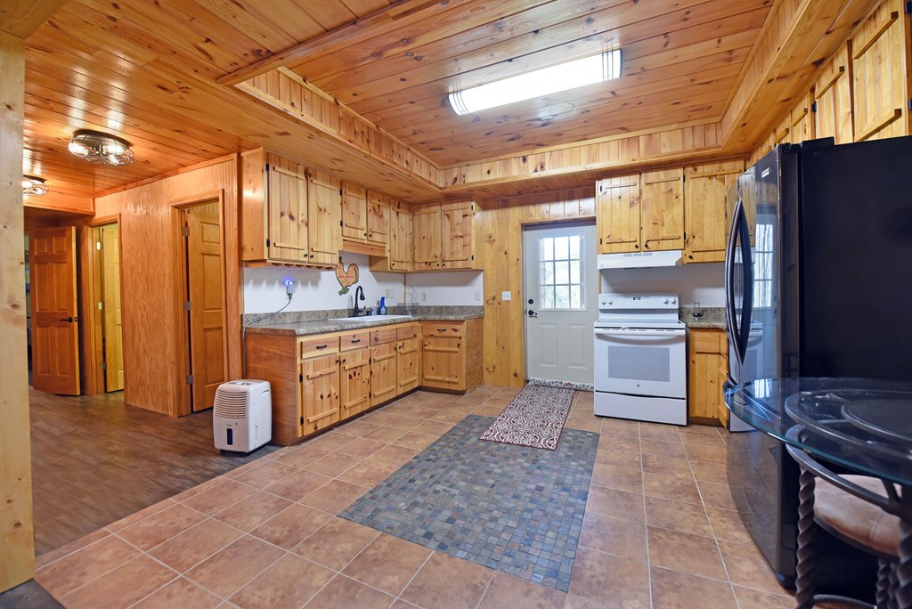 106 Opaque Way Property Photo 35