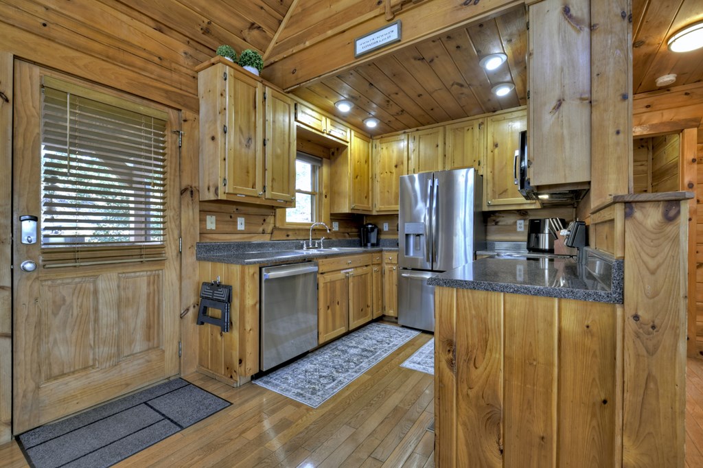 105 Joanna Court Property Photo 11