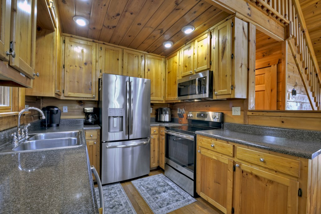 105 Joanna Court Property Photo 13