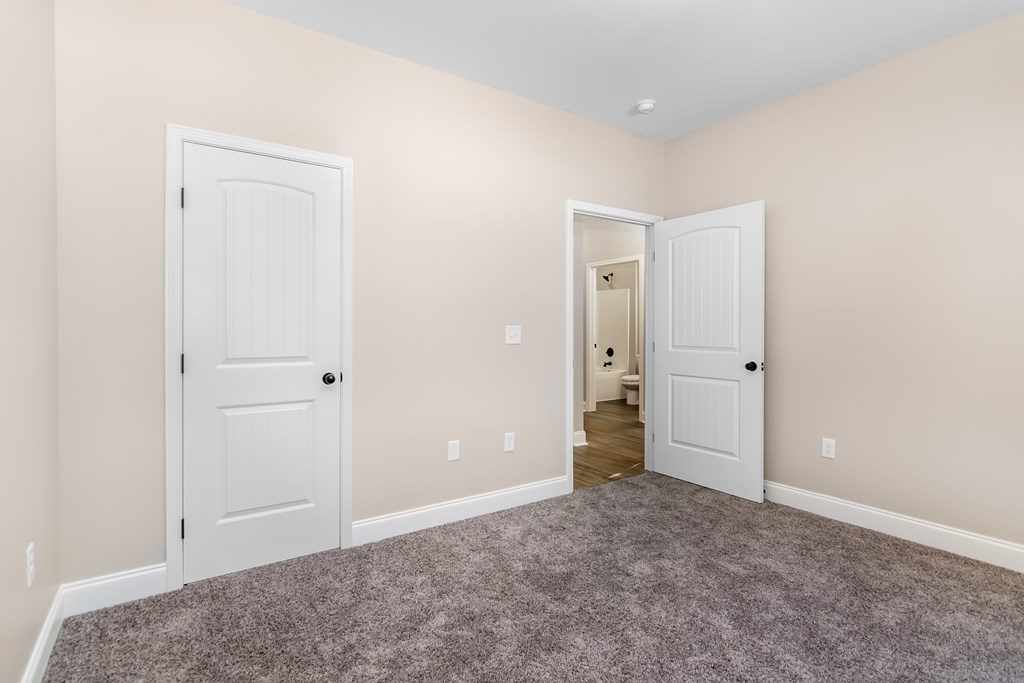 135 Hill Street Property Photo 38