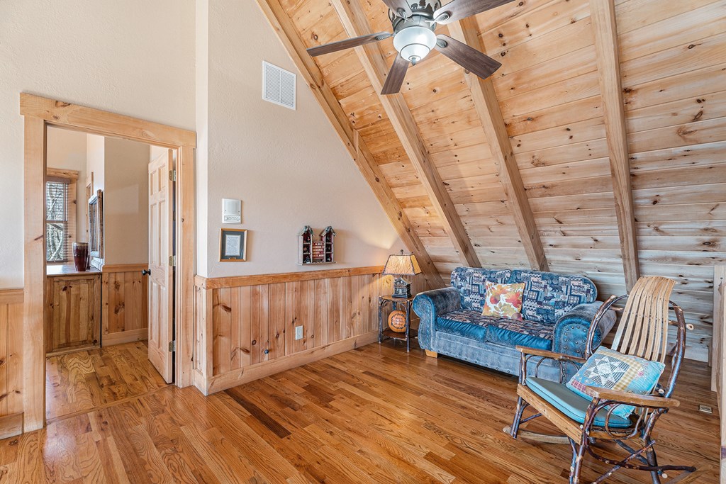 1007 Sky High Drive Property Photo 20