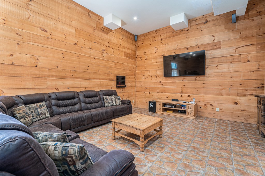 1007 Sky High Drive Property Photo 27
