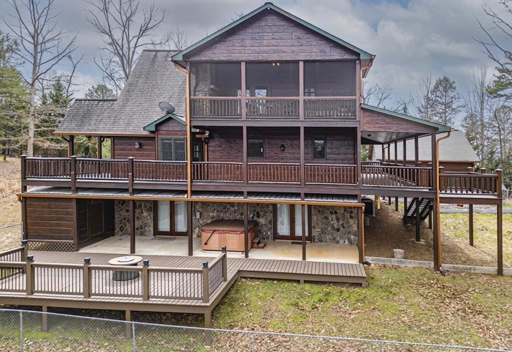 322 Bootlegger Road Property Photo 2