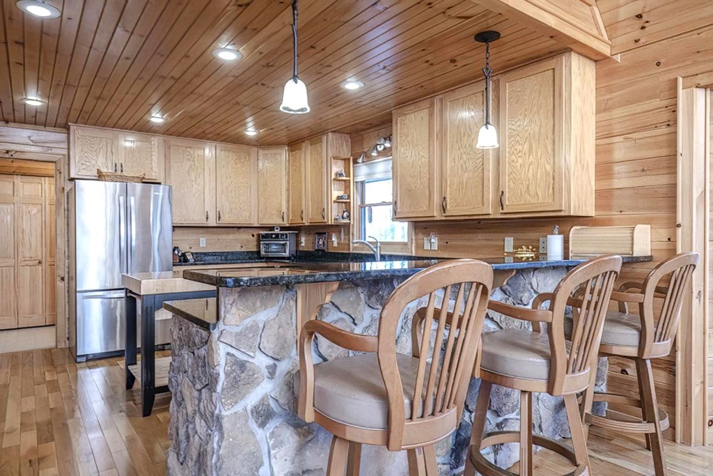 322 Bootlegger Road Property Photo 4