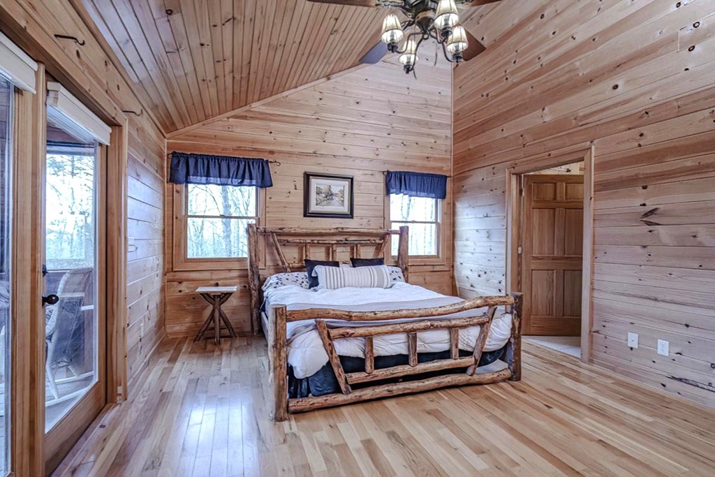 322 Bootlegger Road Property Photo 14