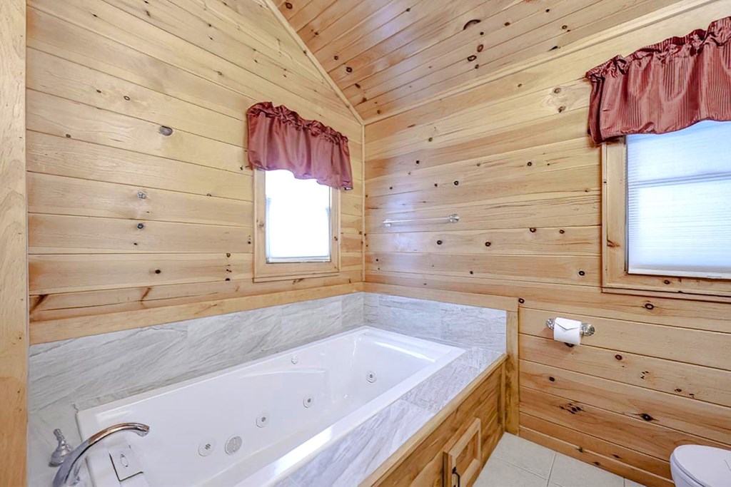 322 Bootlegger Road Property Photo 16