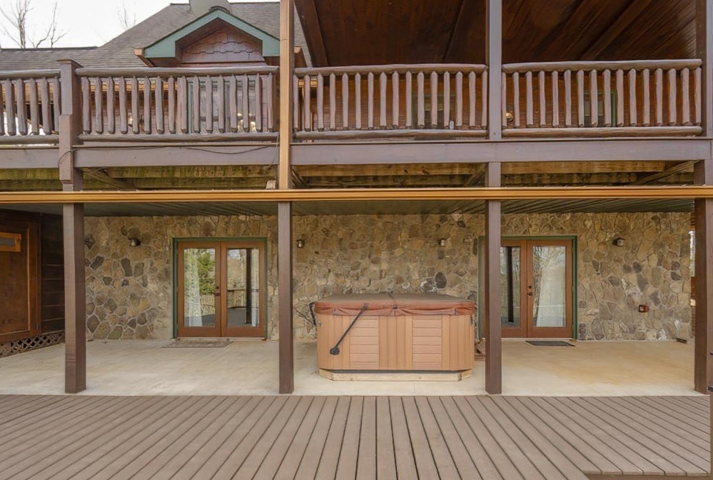 322 Bootlegger Road Property Photo 32