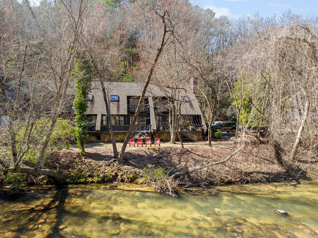645 Riverside Drive Property Photo 1