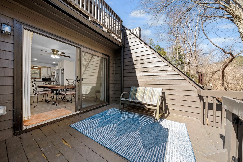 645 Riverside Drive Property Photo 22