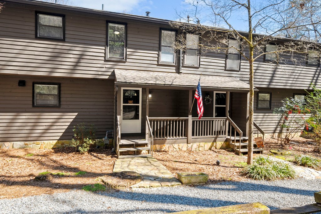 645 Riverside Drive Property Photo 36
