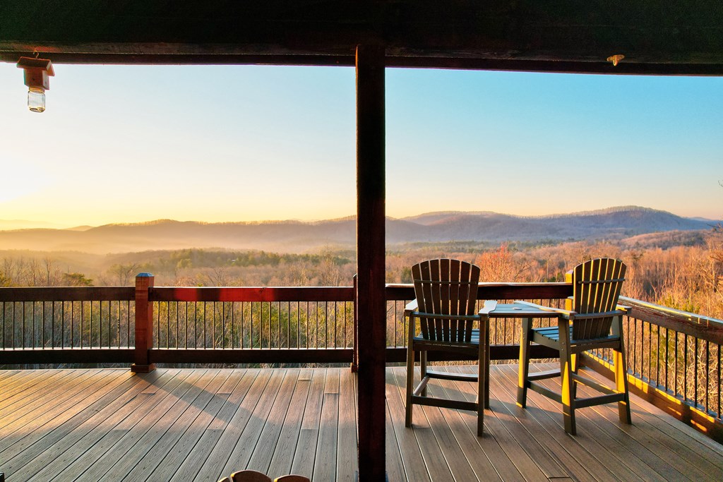 626 Rustic Barn Trail Property Photo 5