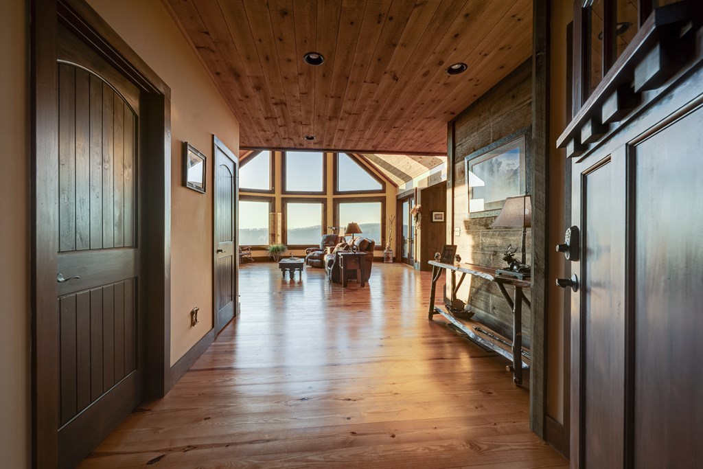 626 Rustic Barn Trail Property Photo 11
