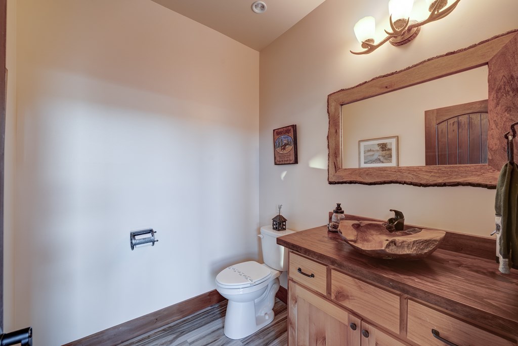 626 Rustic Barn Trail Property Photo 17