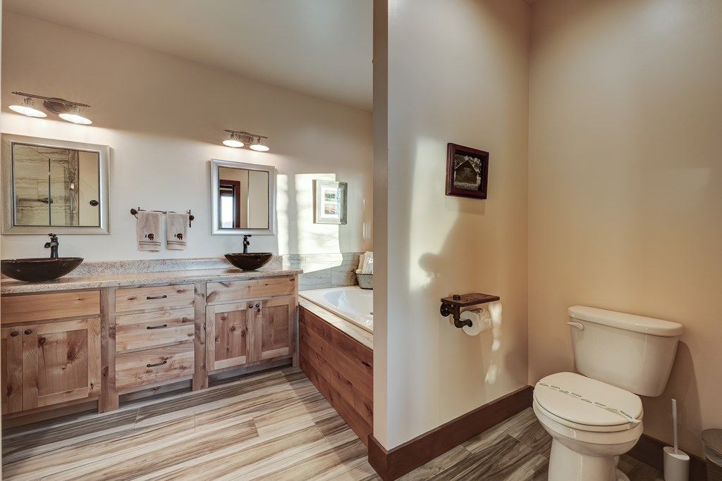 626 Rustic Barn Trail Property Photo 20